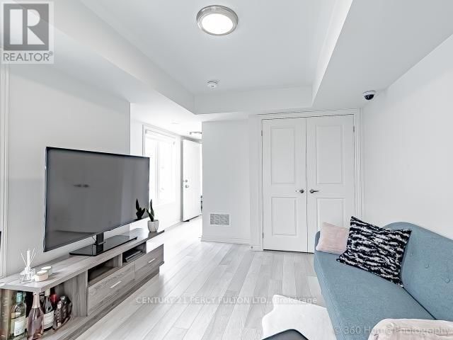 2584 LADYFERN CROSS AVENUE Image 3