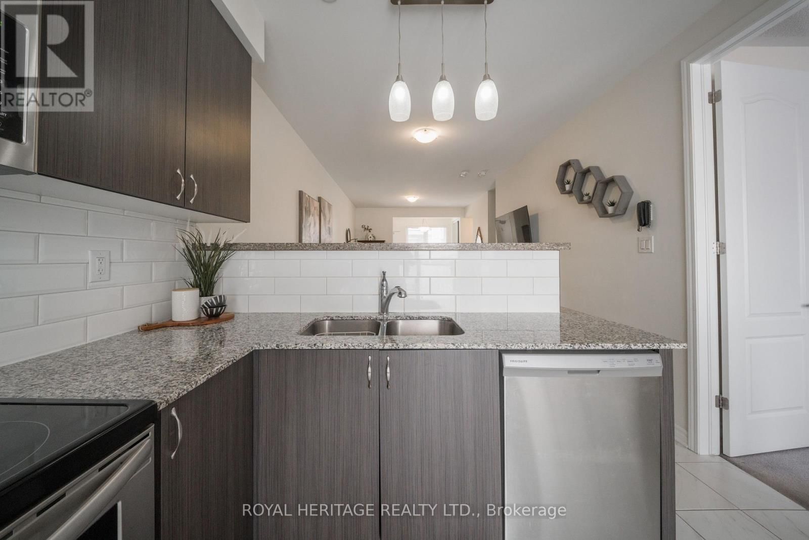 512 - 1148 DRAGONFLY AVENUE Image 12