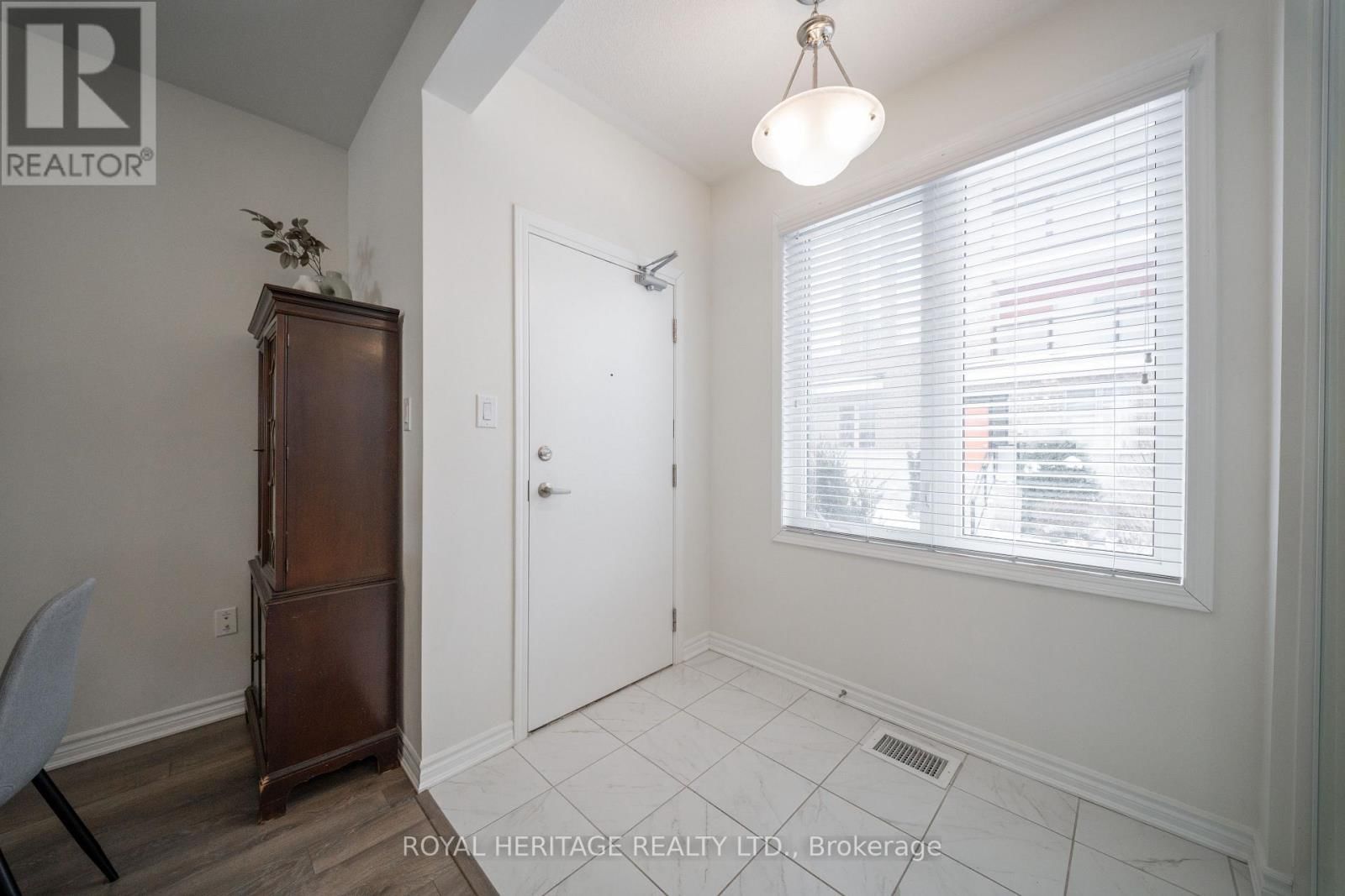 512 - 1148 DRAGONFLY AVENUE Image 4