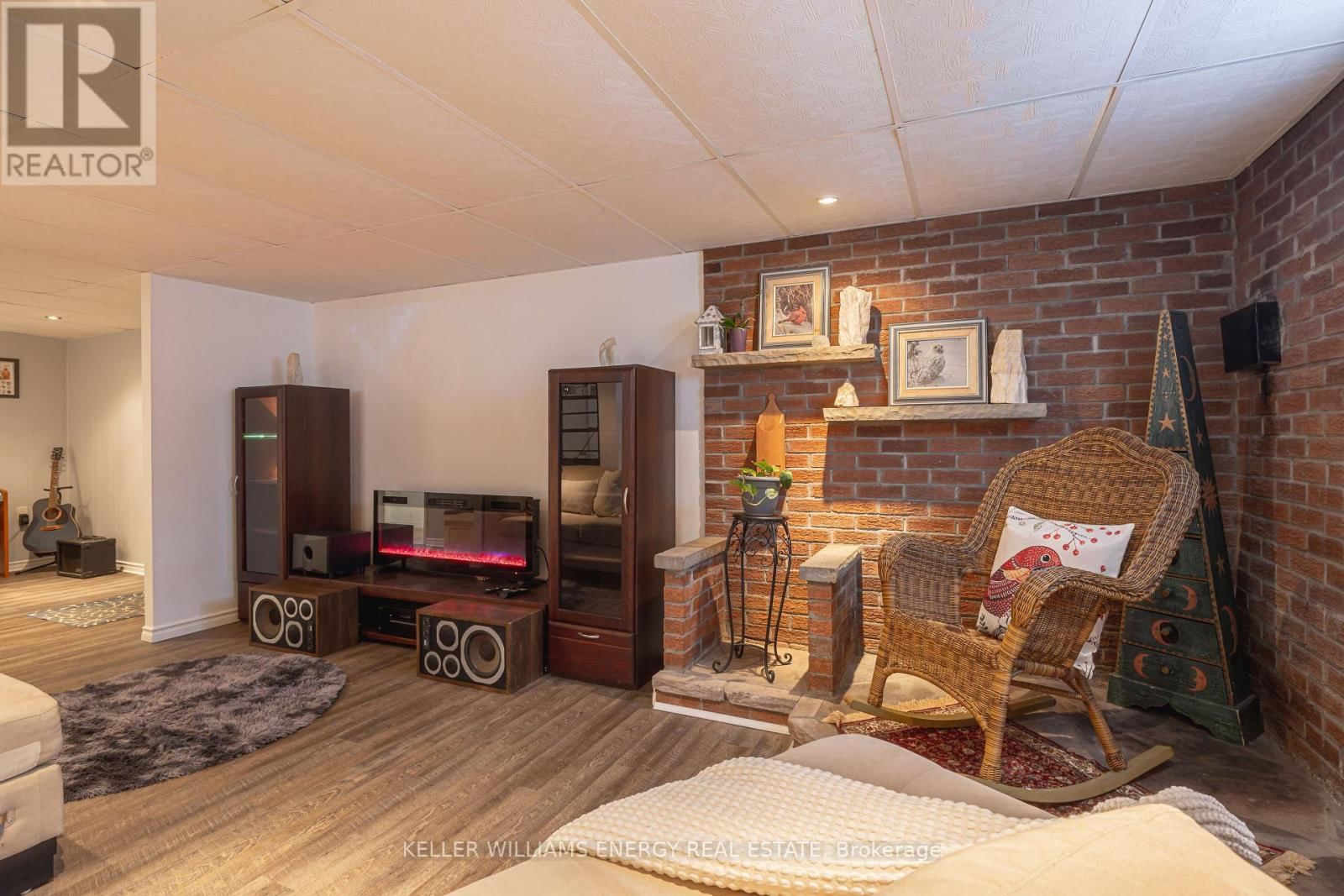 70 ORIOLE COURT Image 14