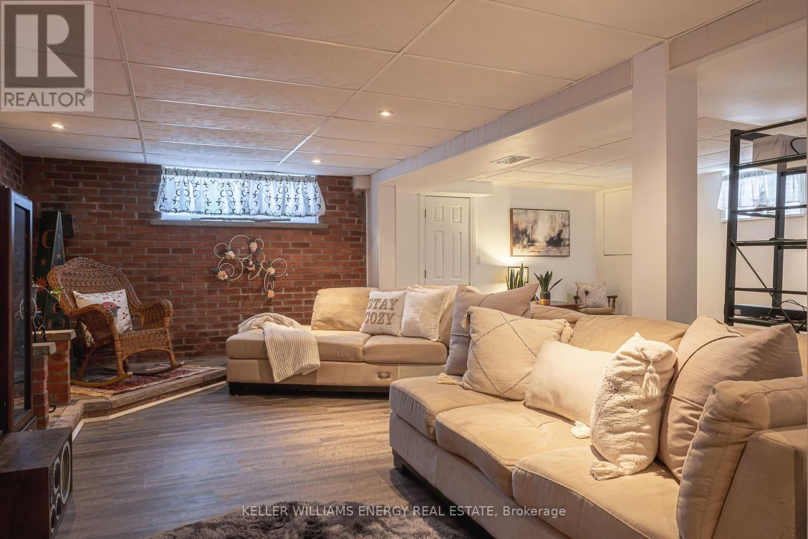 70 ORIOLE COURT Image 15