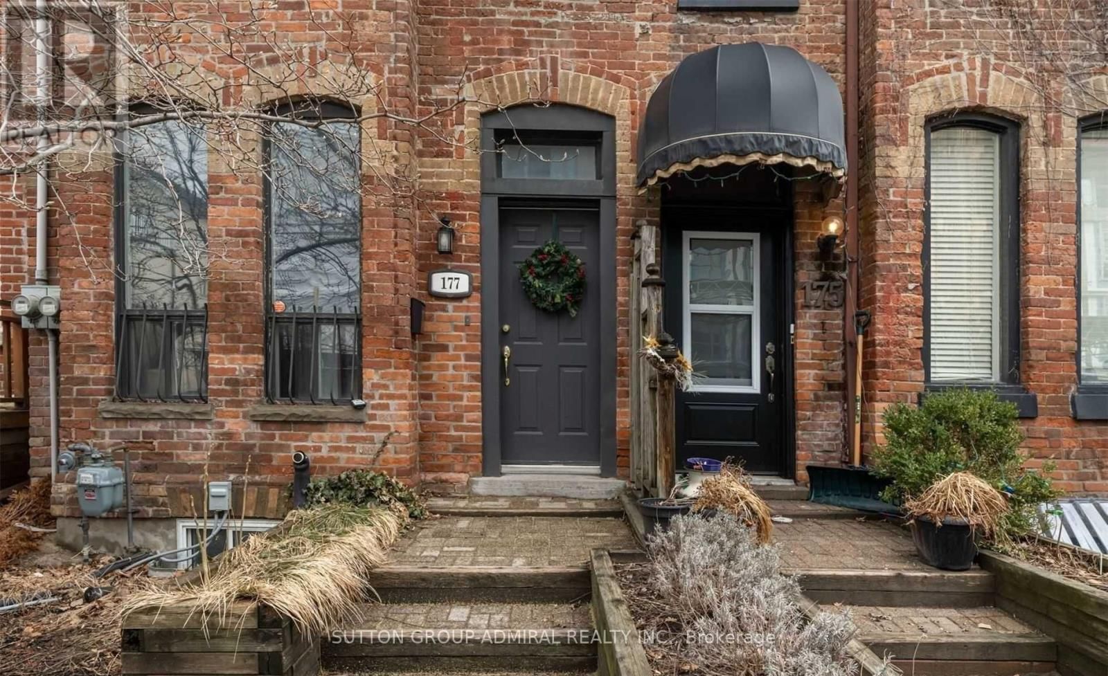Main Floor - 177 LOGAN AVENUE Image 2