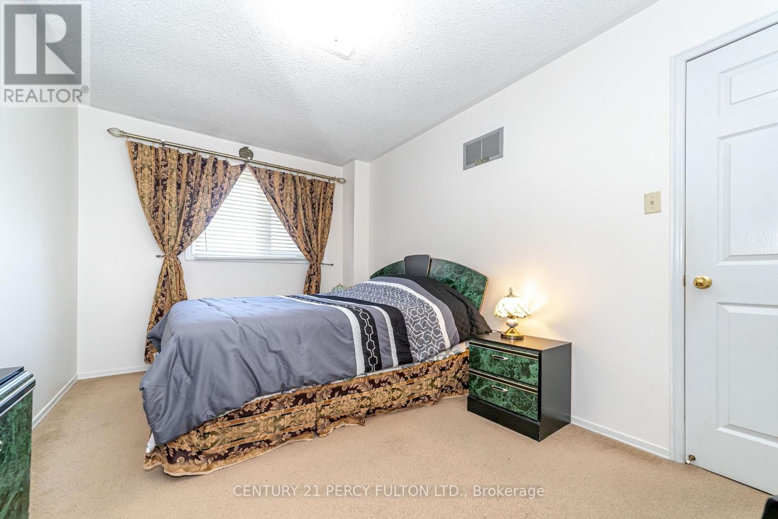 1634 BEATON WAY Image 30