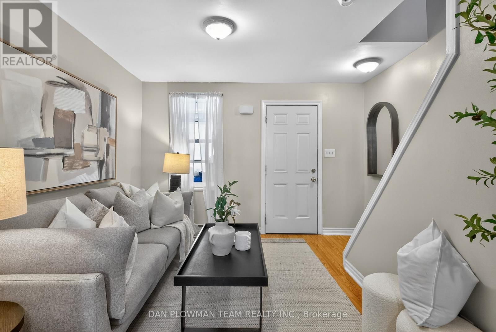 114 OLIVE AVENUE Image 1