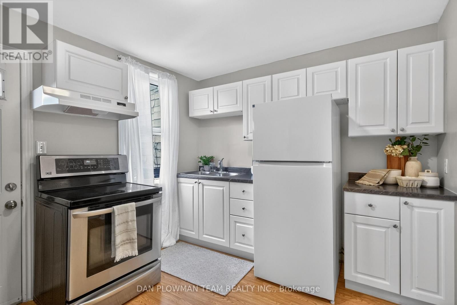 114 OLIVE AVENUE Image 5