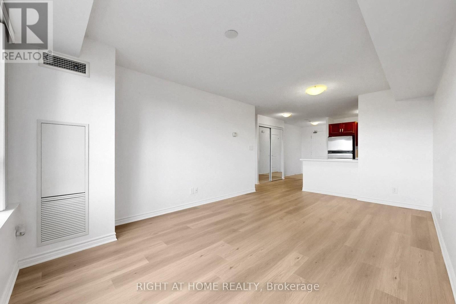 807 - 2020 MCNICOLL AVENUE Image 19