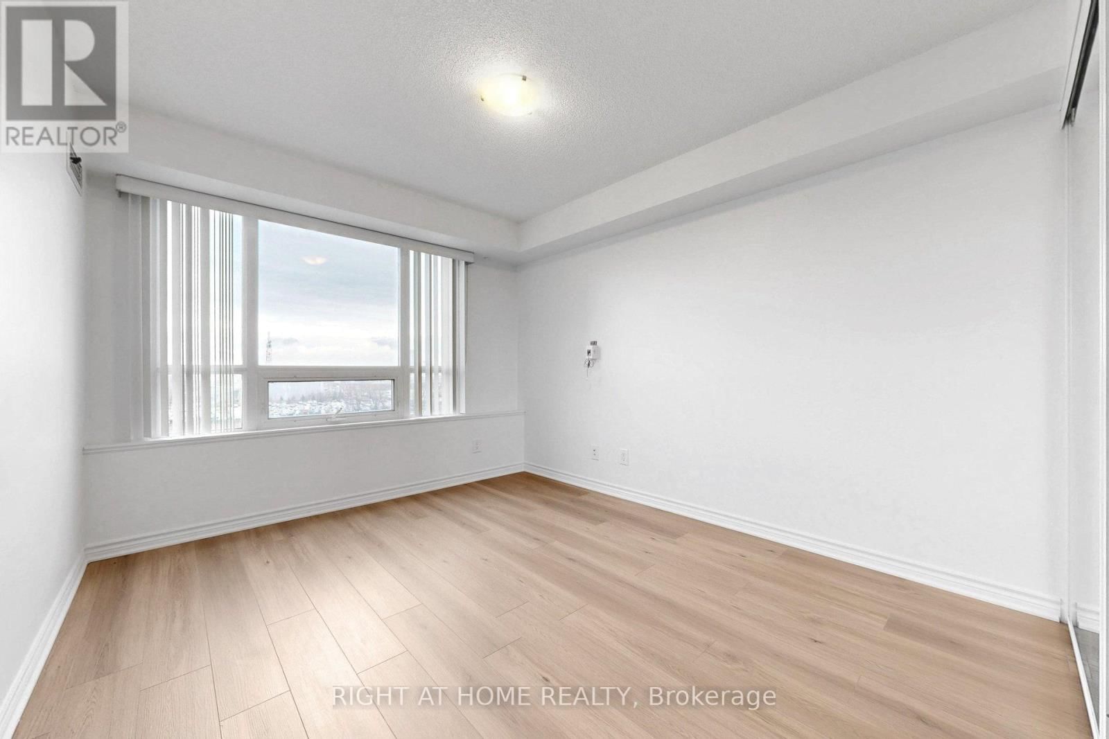 807 - 2020 MCNICOLL AVENUE Image 22