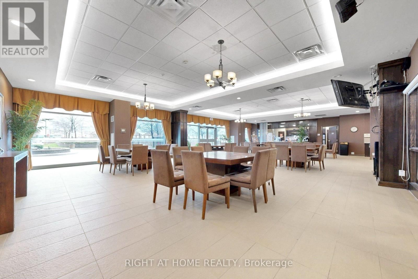 807 - 2020 MCNICOLL AVENUE Image 28