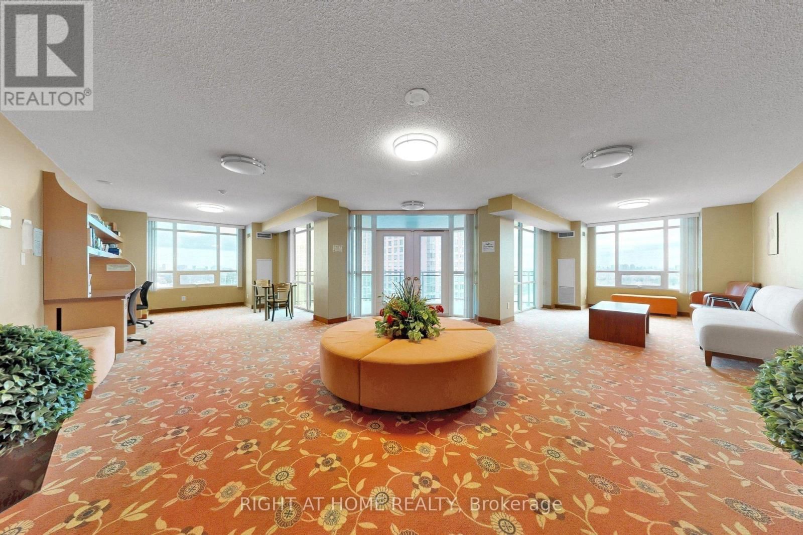 807 - 2020 MCNICOLL AVENUE Image 35