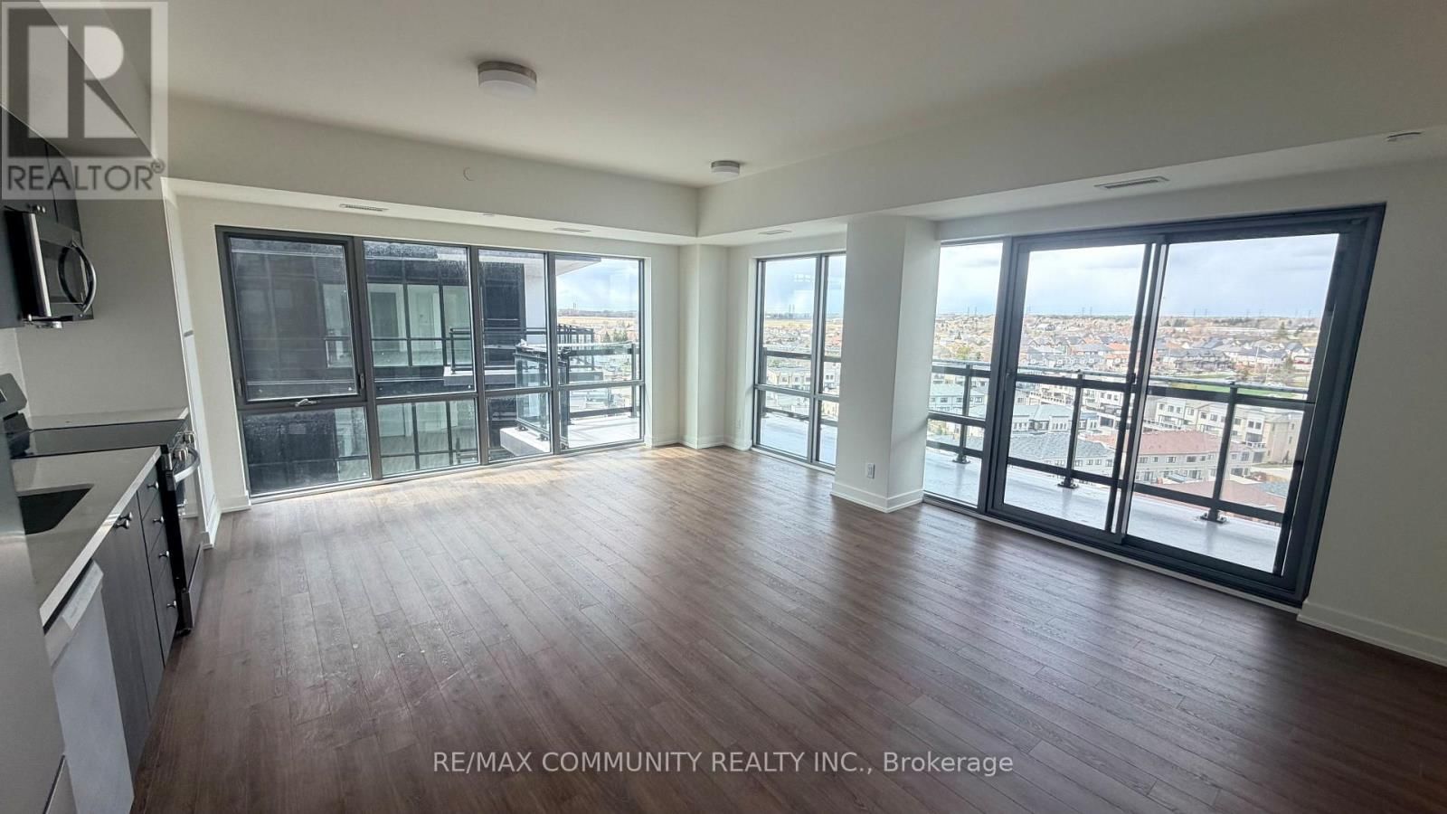 1112 - 51 CLARINGTON BOULEVARD Image 6