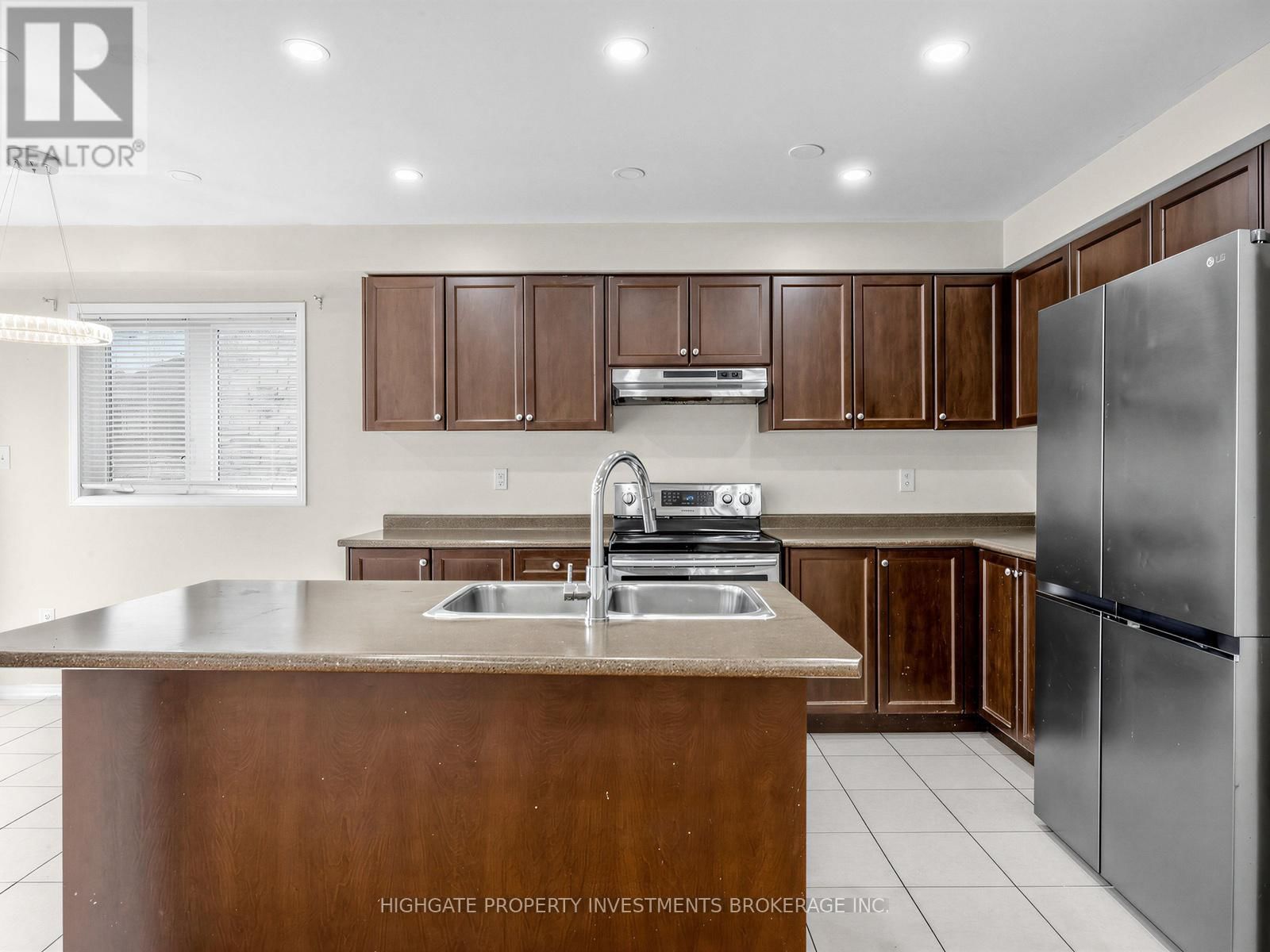 9 BARNHAM STREET Image 12