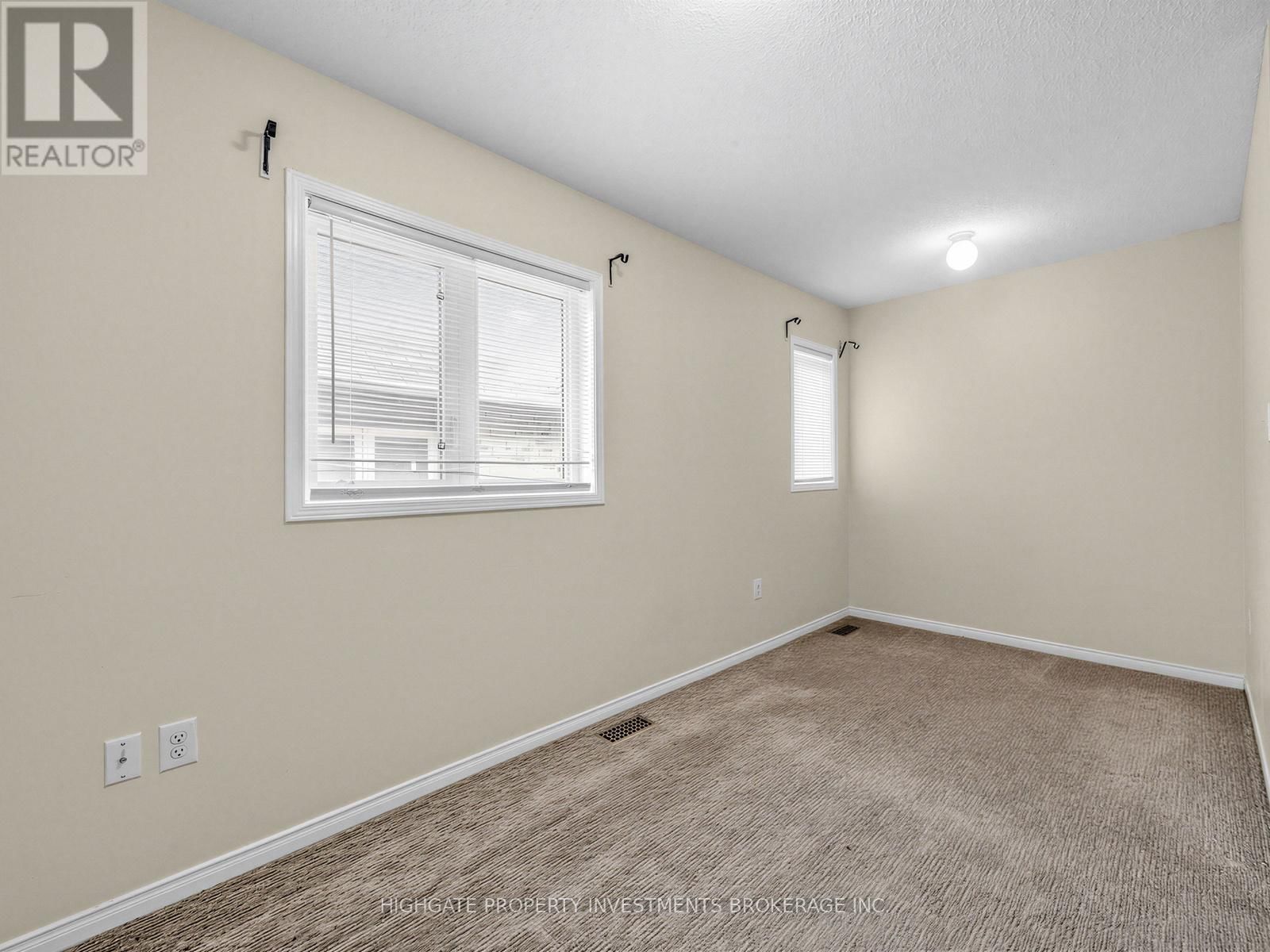 9 BARNHAM STREET Image 16