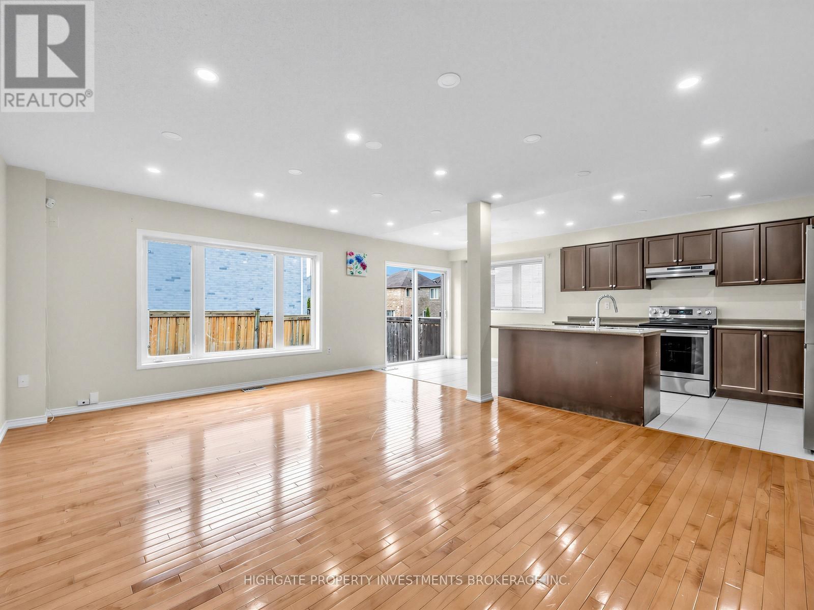 9 BARNHAM STREET Image 7