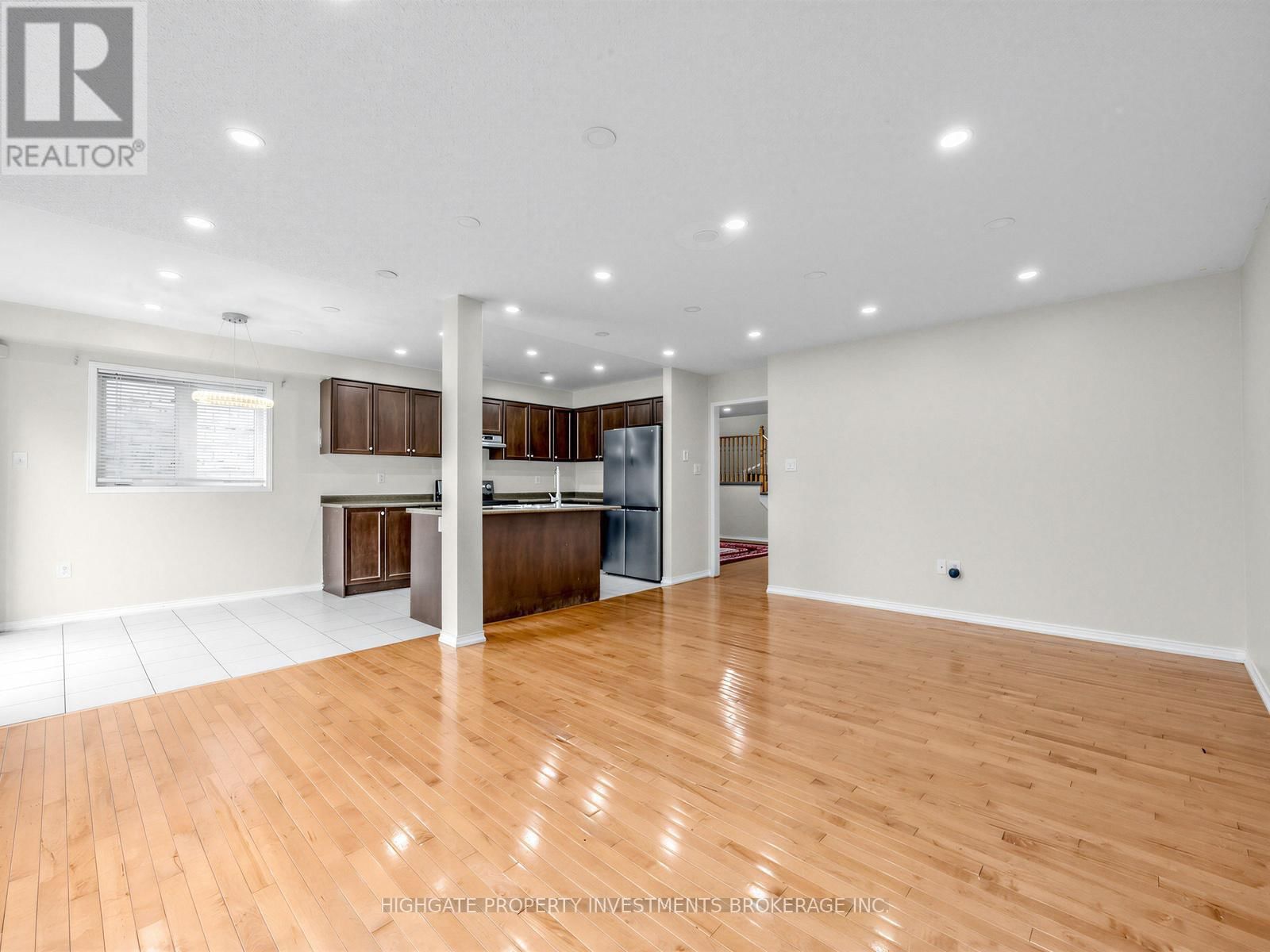 9 BARNHAM STREET Image 8