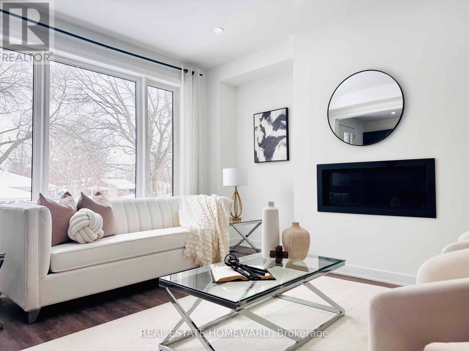 30 FRANK LLOYD WRIGHT STREET Image 1