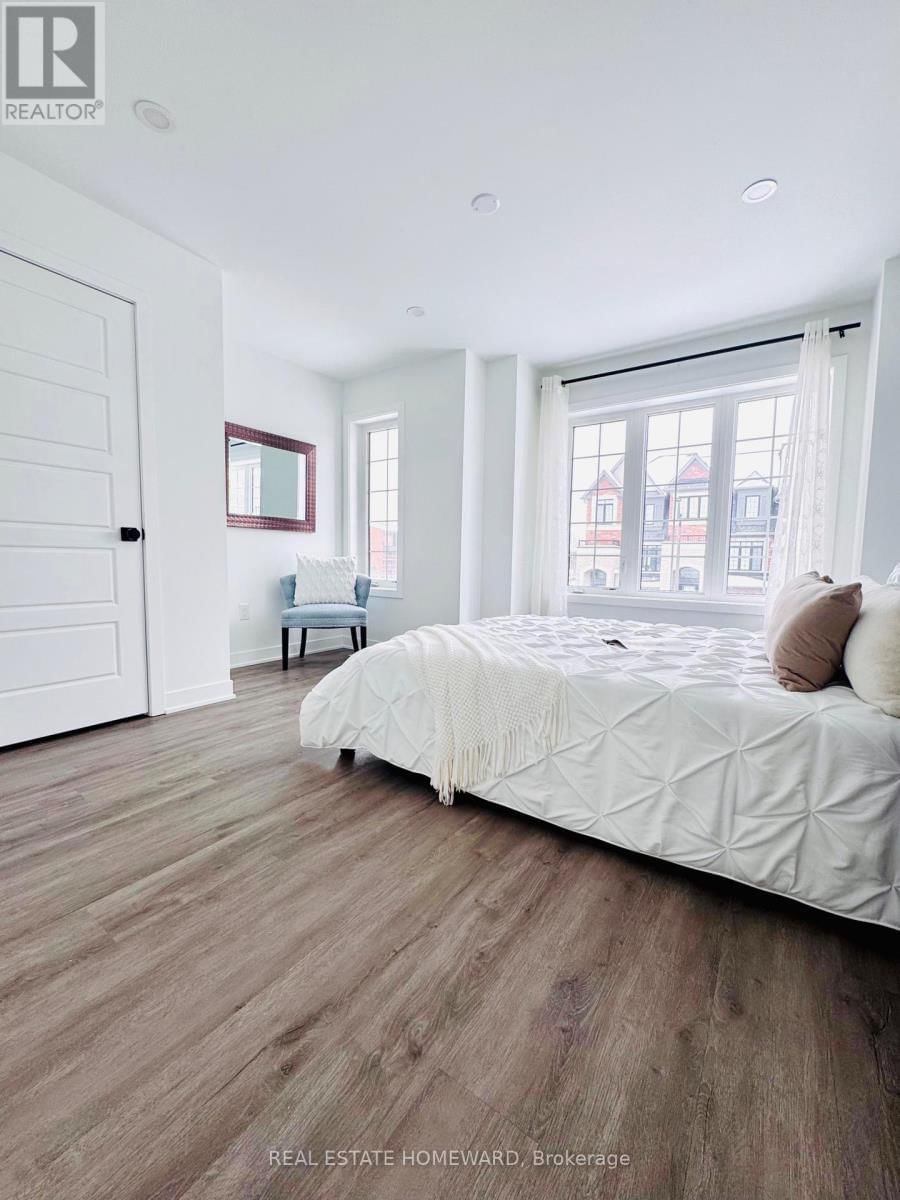 30 FRANK LLOYD WRIGHT STREET Image 18