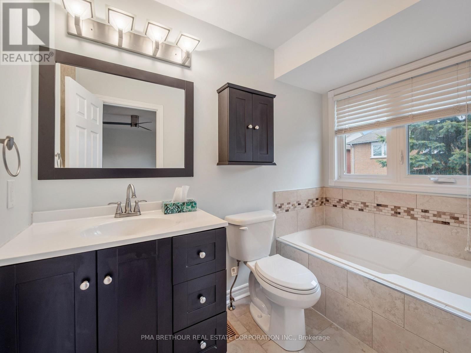 110 WHITE PINE CRESCENT Image 17