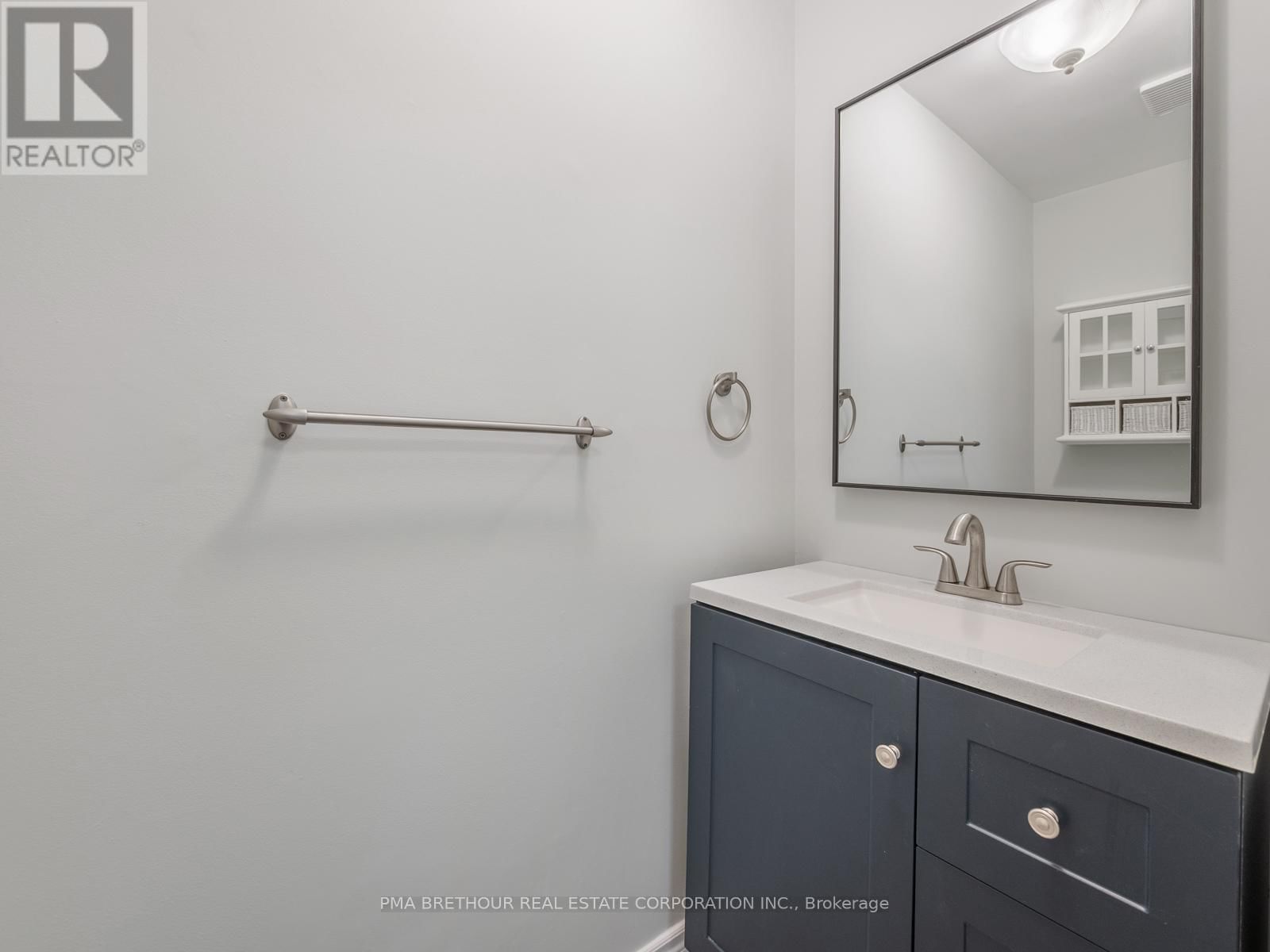 110 WHITE PINE CRESCENT Image 23