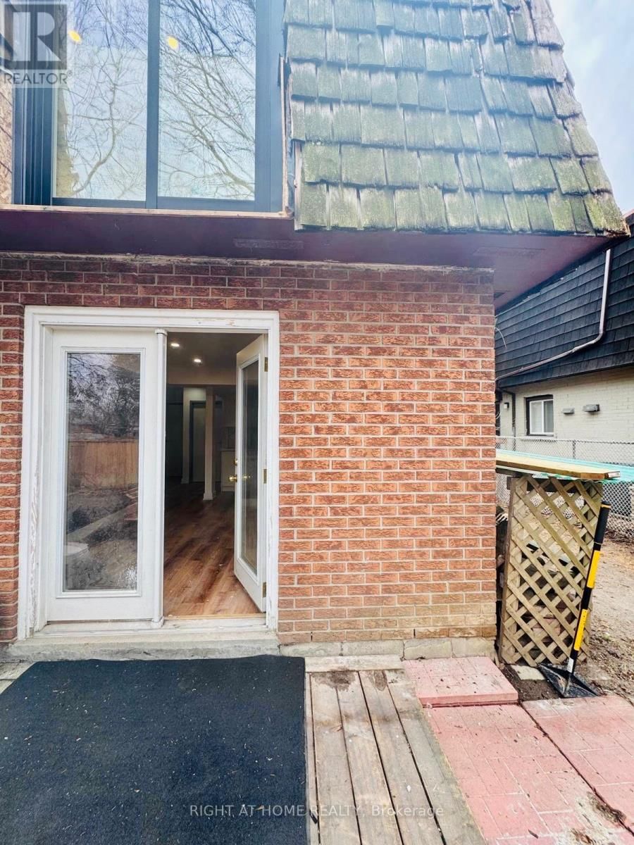 9 TILLEY DRIVE Image 1