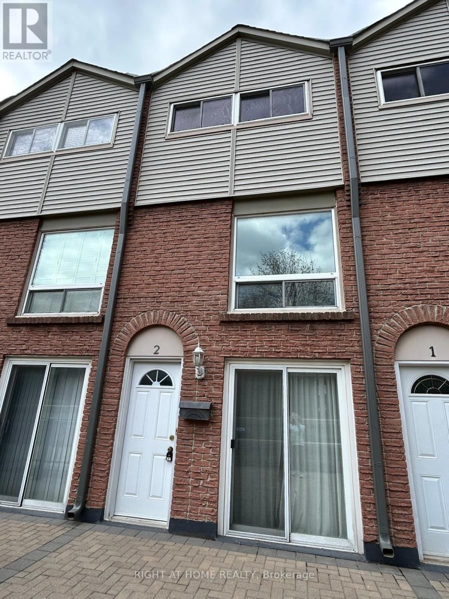 2 - 1666 QUEEN STREET EAST Image 1