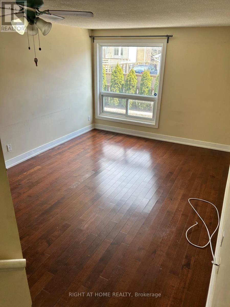 2 - 1666 QUEEN STREET EAST Image 5