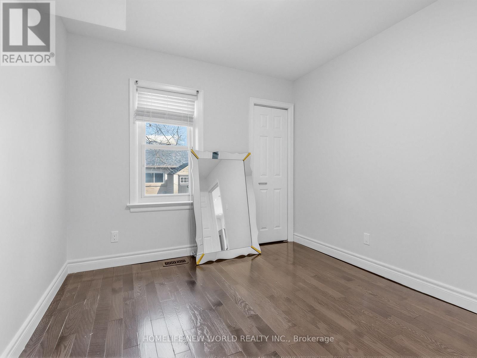 Main - 41 BINSWOOD AVENUE Image 18