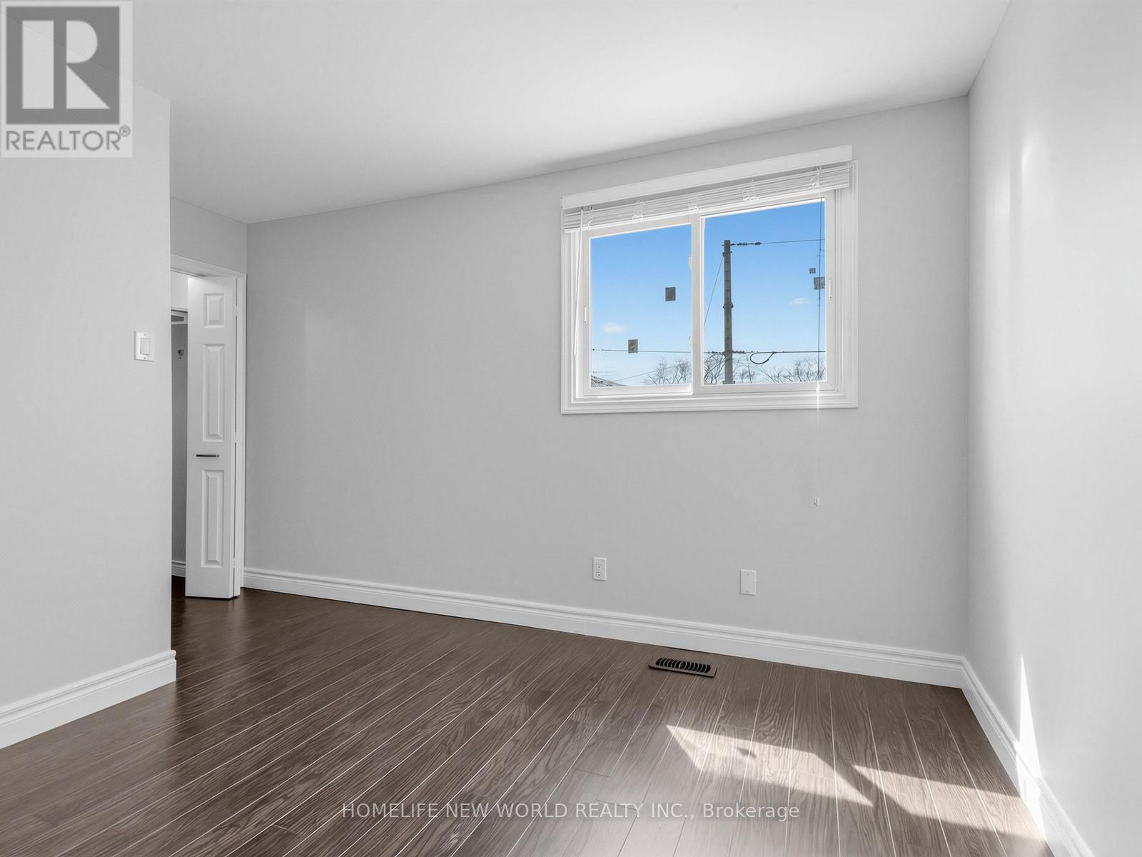 Main - 41 BINSWOOD AVENUE Image 21