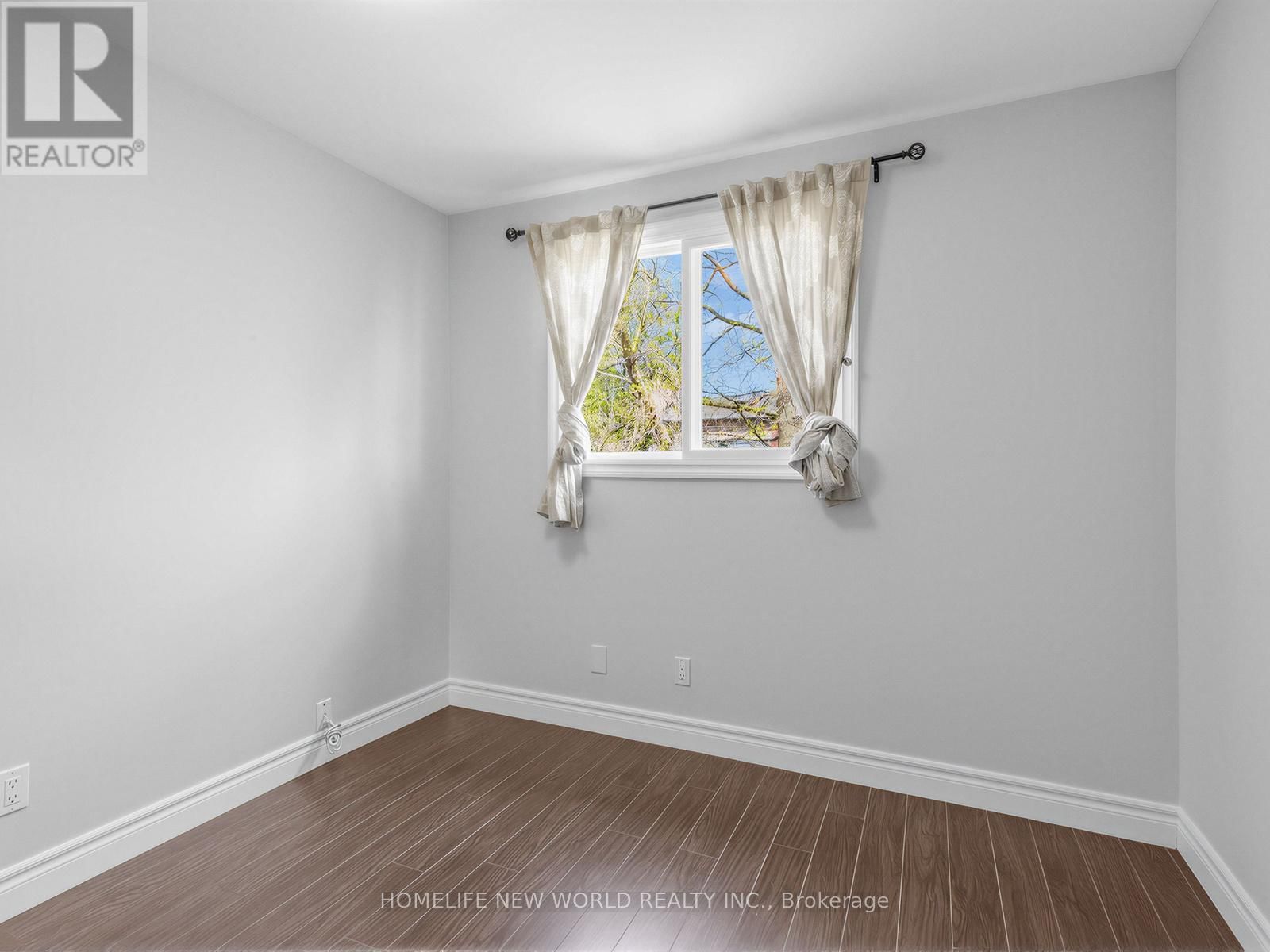 Main - 41 BINSWOOD AVENUE Image 23