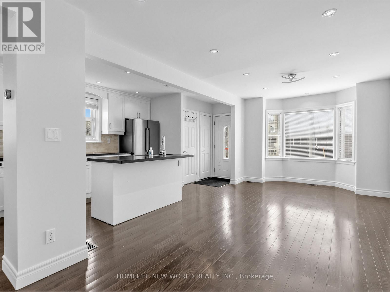 Main - 41 BINSWOOD AVENUE Image 7