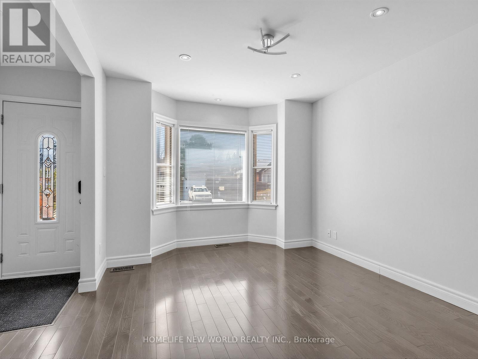 Main - 41 BINSWOOD AVENUE Image 8