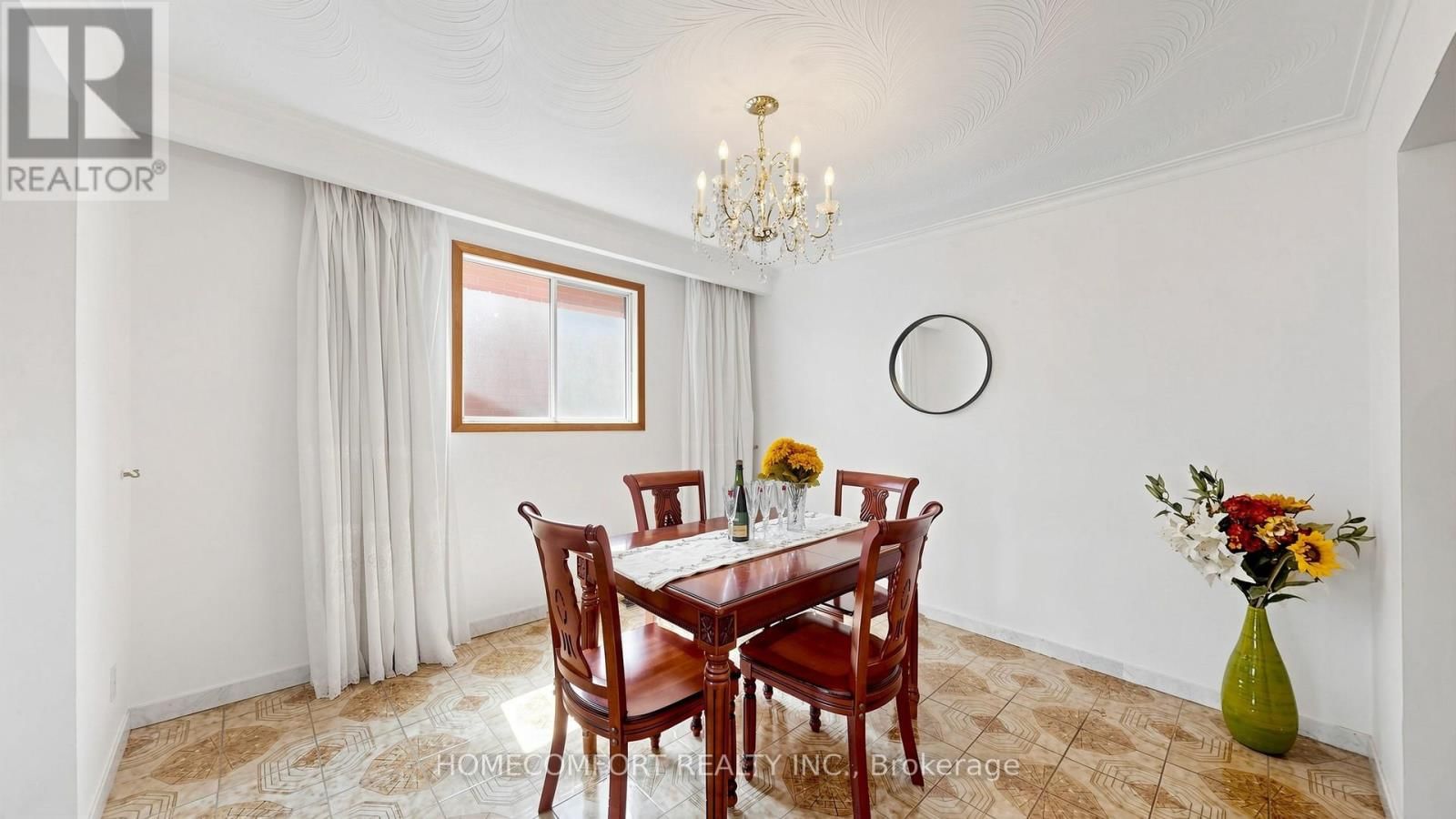 76 BARRINGTON AVENUE Image 10