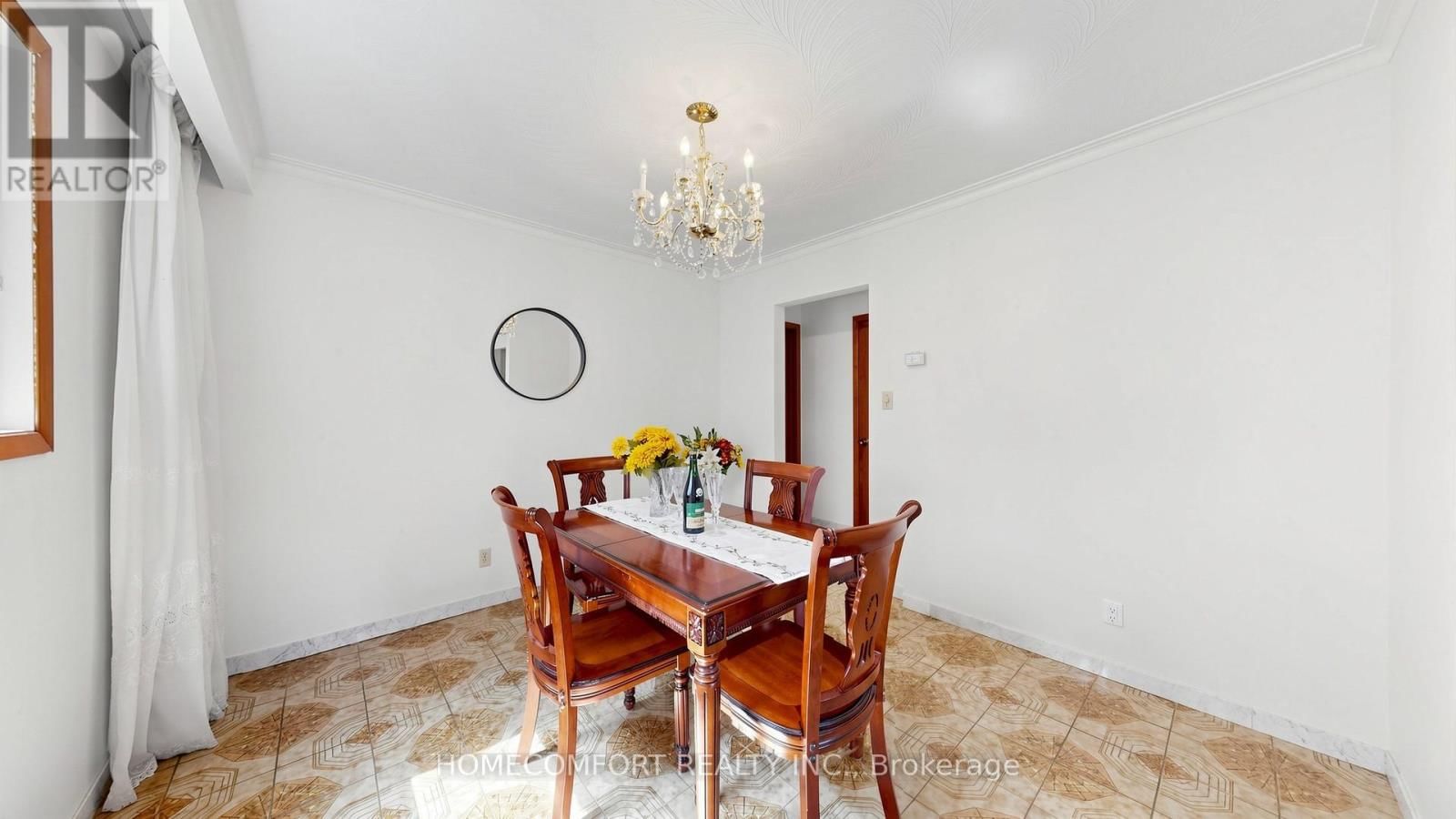 76 BARRINGTON AVENUE Image 13