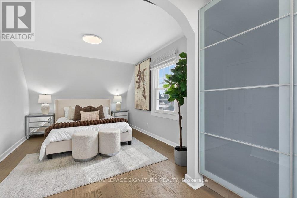 3244 ST CLAIR AVENUE EAST Image 25