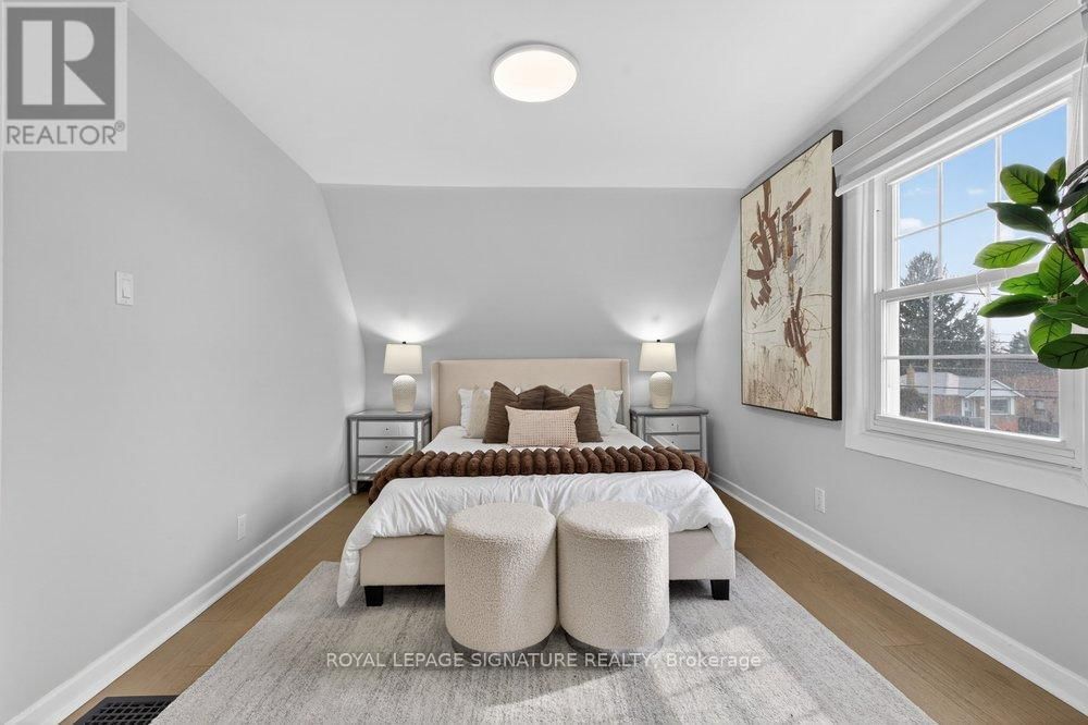 3244 ST CLAIR AVENUE EAST Image 26