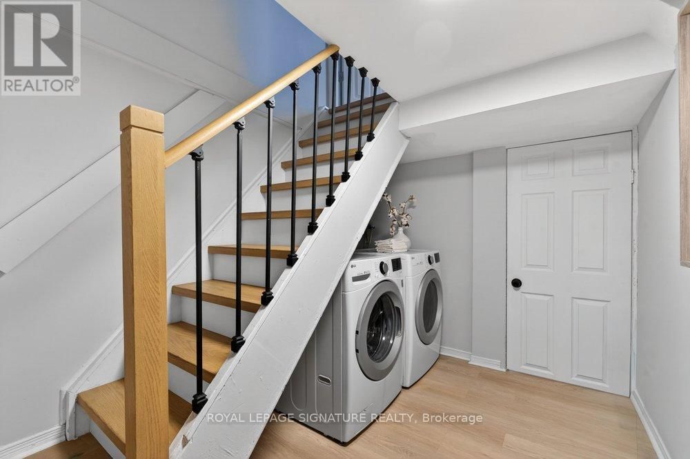 3244 ST CLAIR AVENUE EAST Image 34