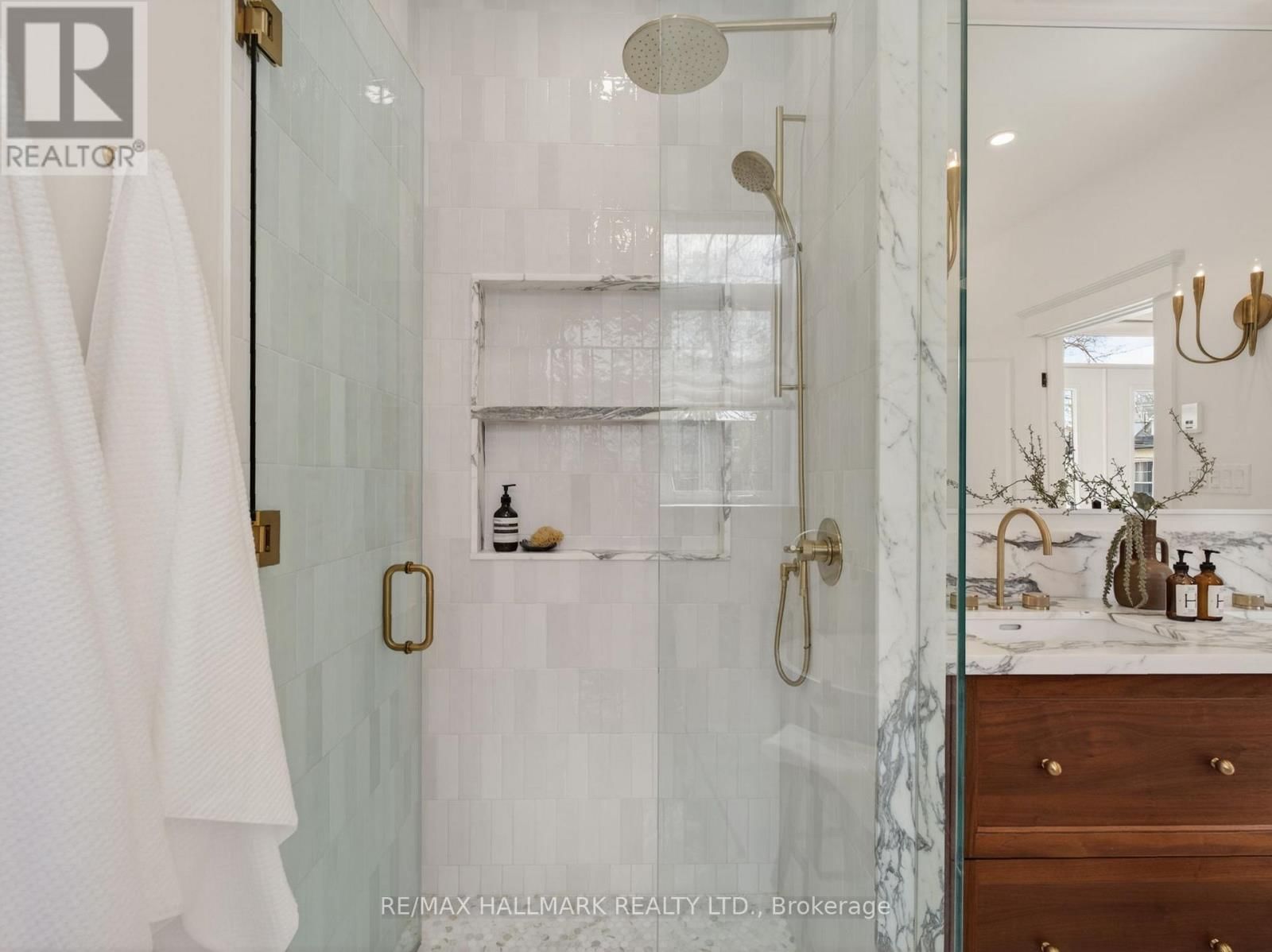 88 NEVILLE PARK BOULEVARD Image 22