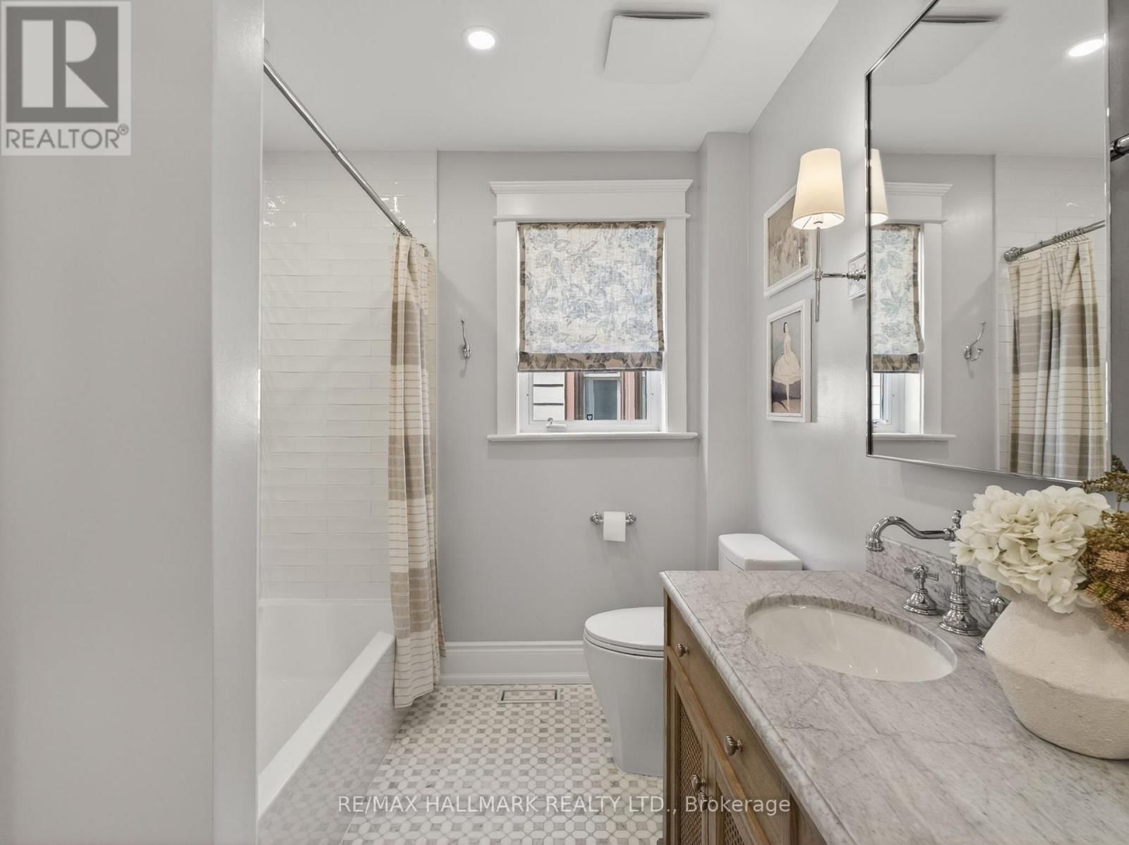 88 NEVILLE PARK BOULEVARD Image 31