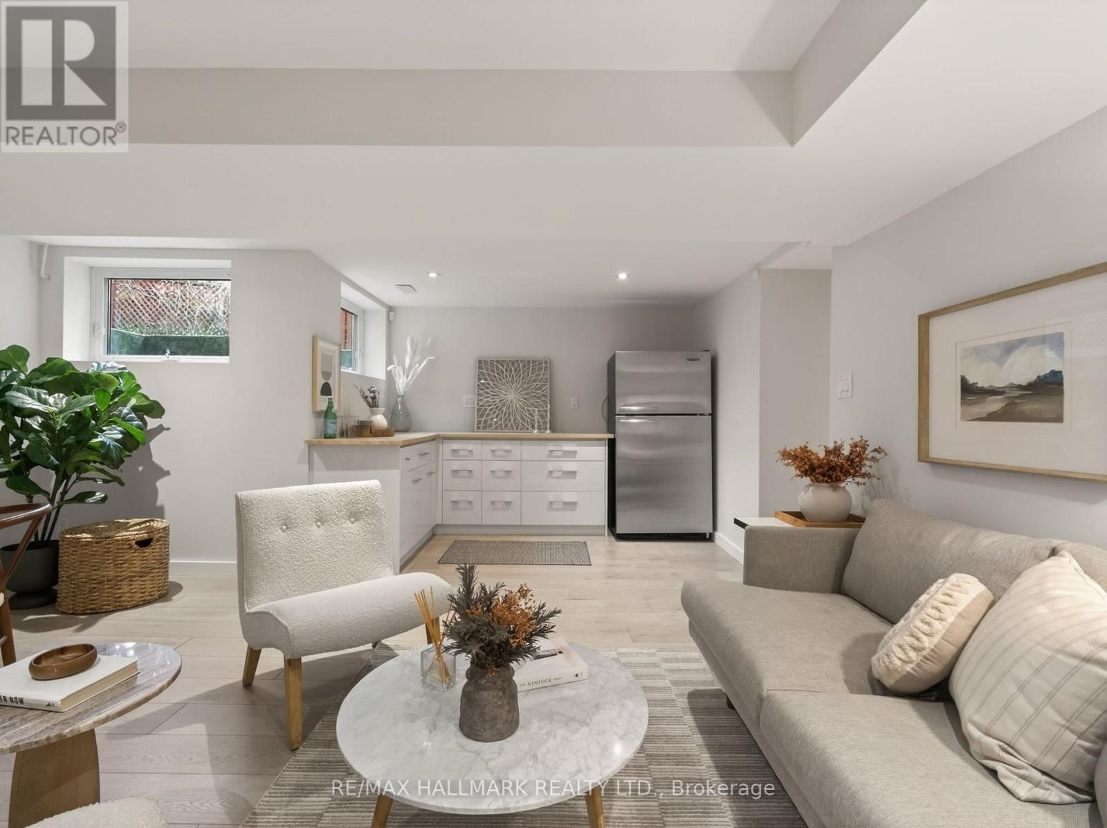 88 NEVILLE PARK BOULEVARD Image 35