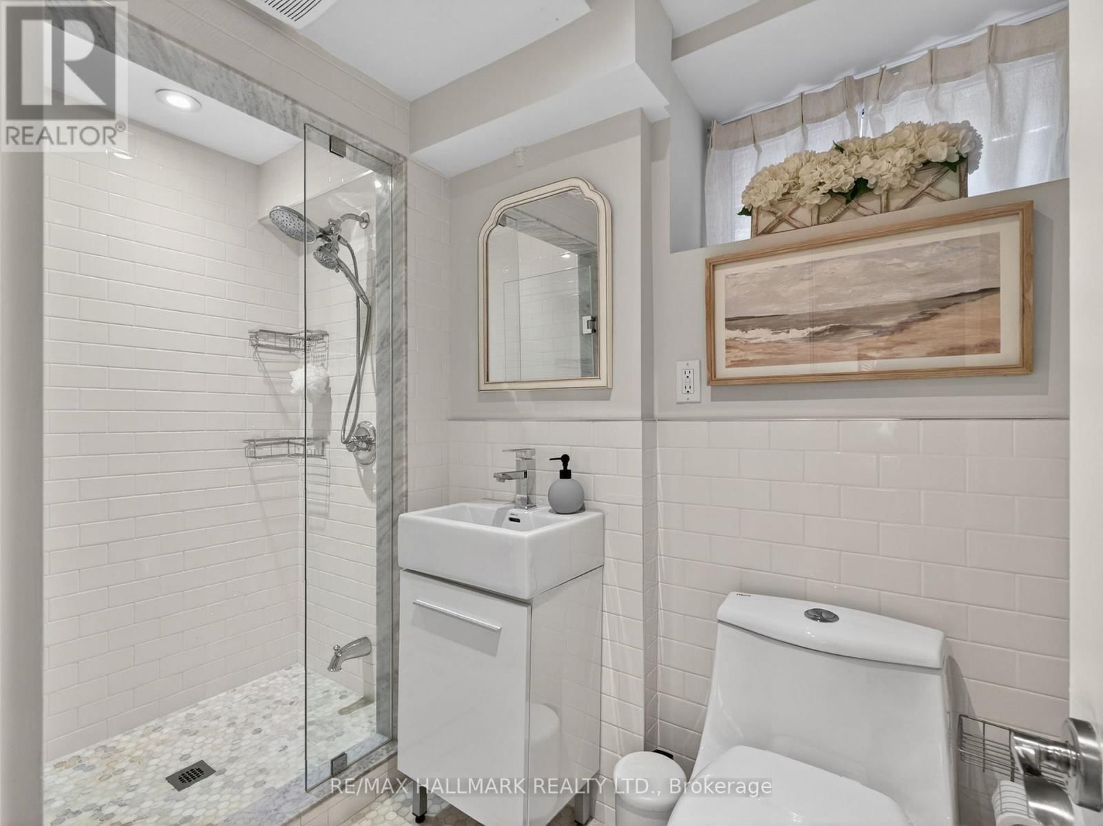 88 NEVILLE PARK BOULEVARD Image 36