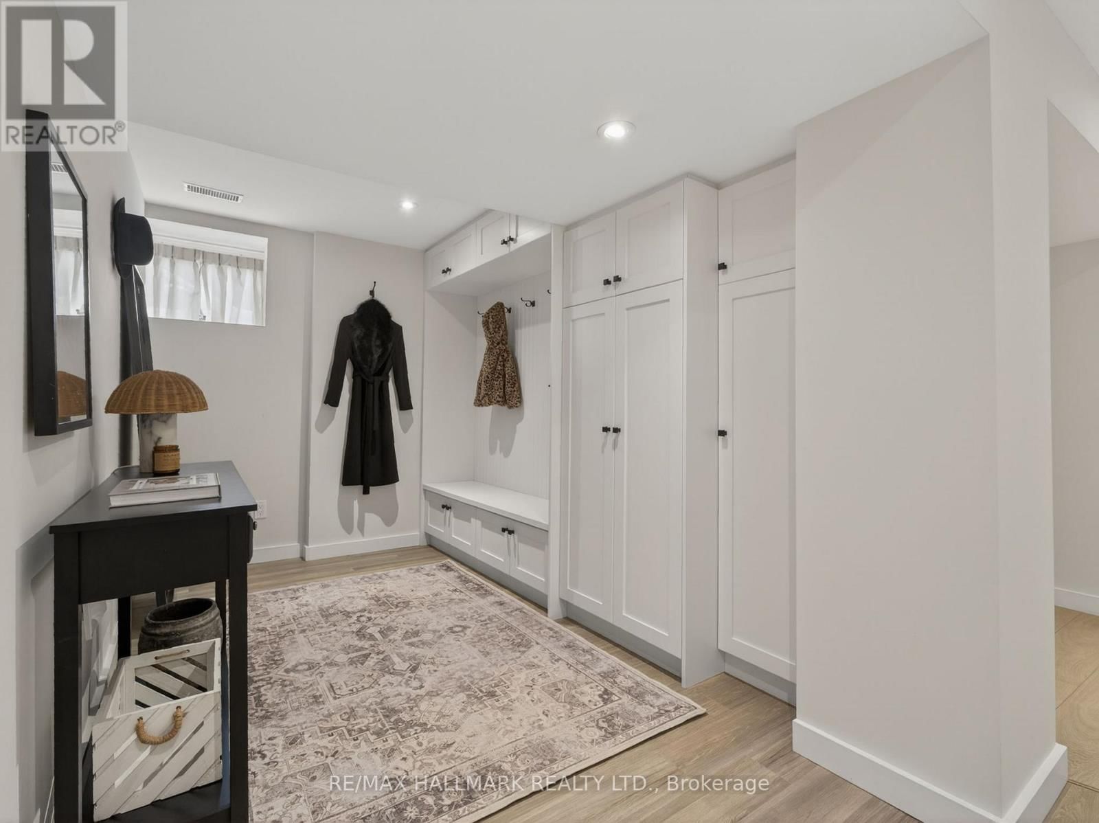 88 NEVILLE PARK BOULEVARD Image 37