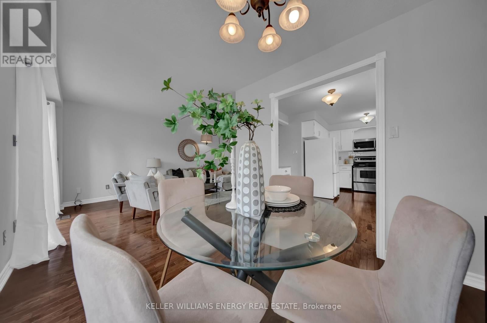 39 LONGWOOD COURT Image 19