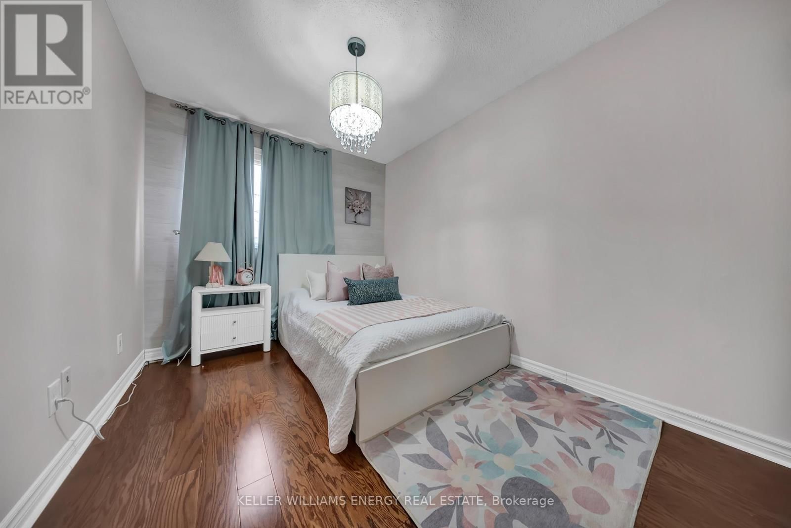 39 LONGWOOD COURT Image 33