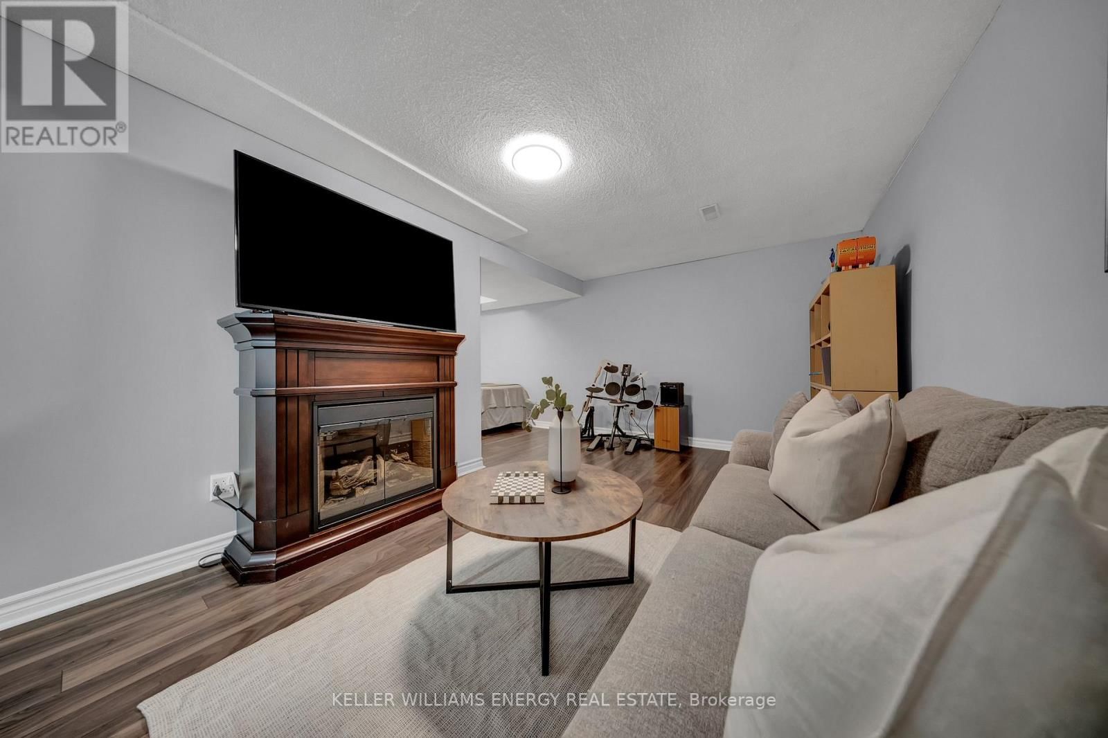 39 LONGWOOD COURT Image 38