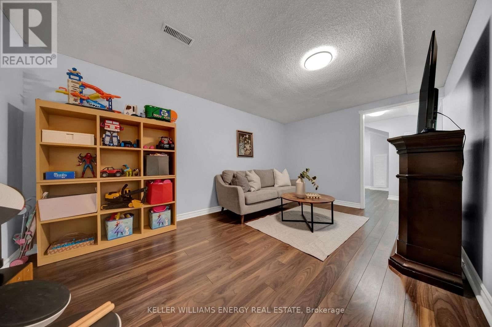 39 LONGWOOD COURT Image 43