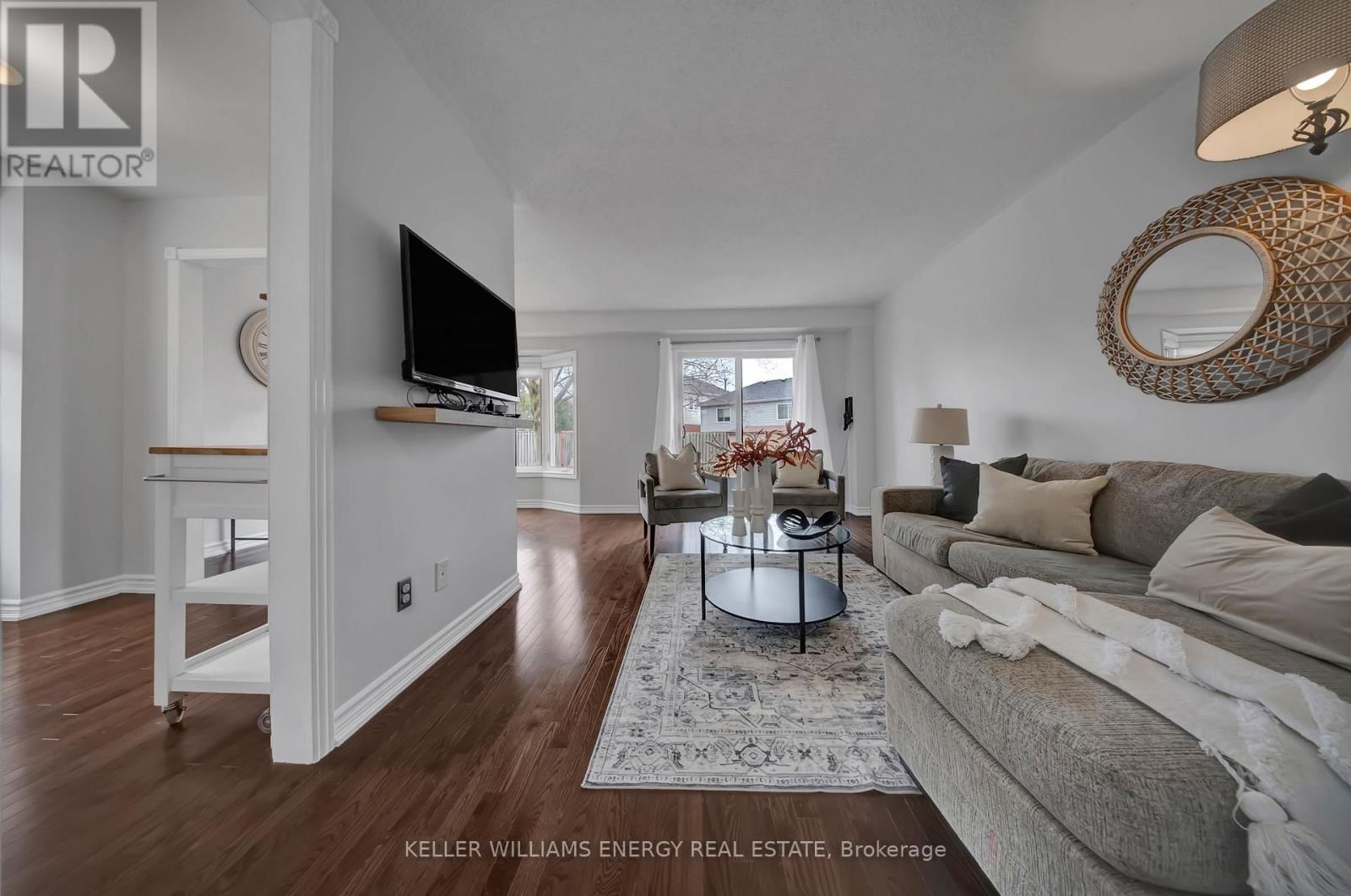 39 LONGWOOD COURT Image 7