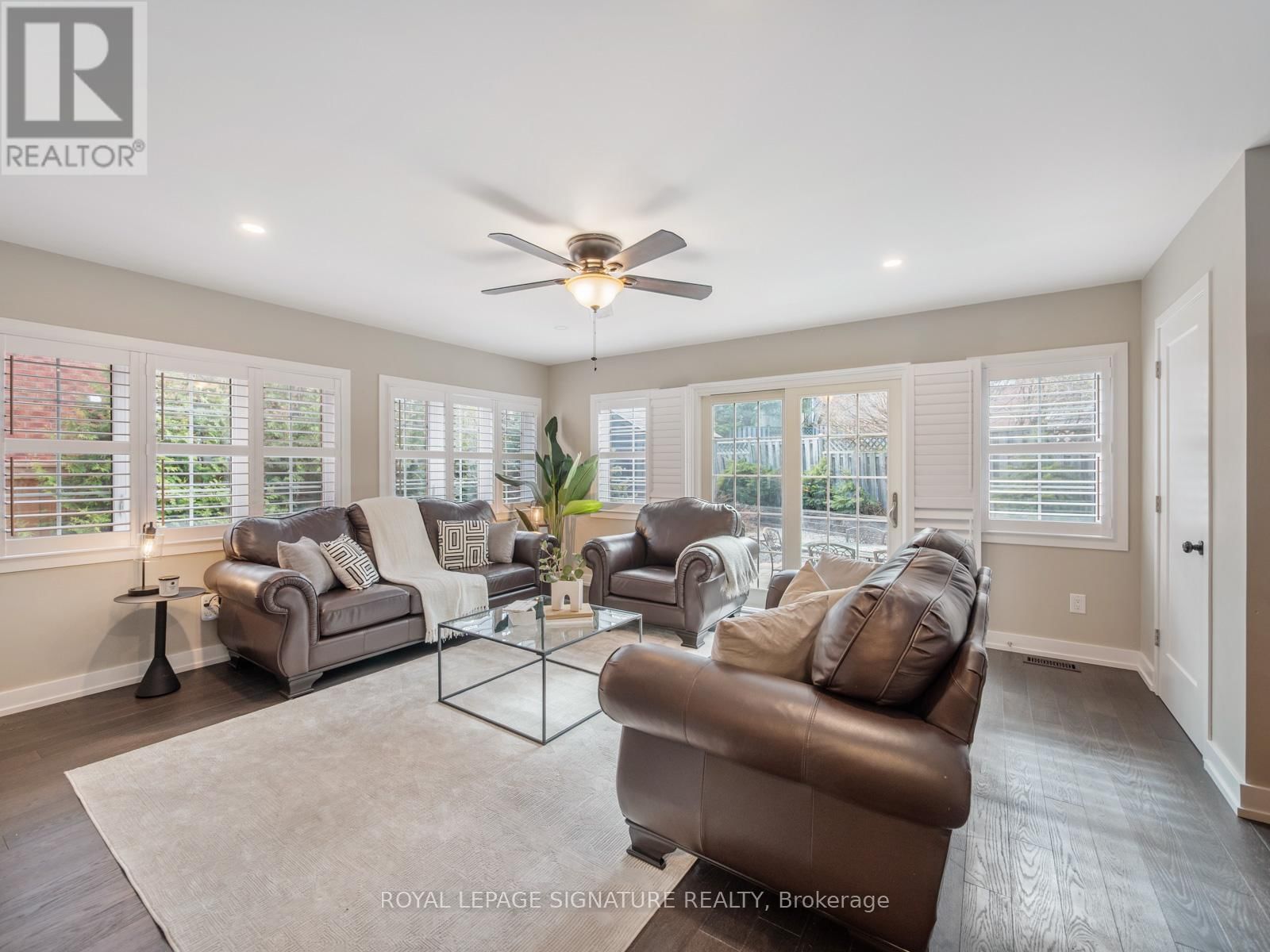 28 BOWES GARDEN COURT Image 10