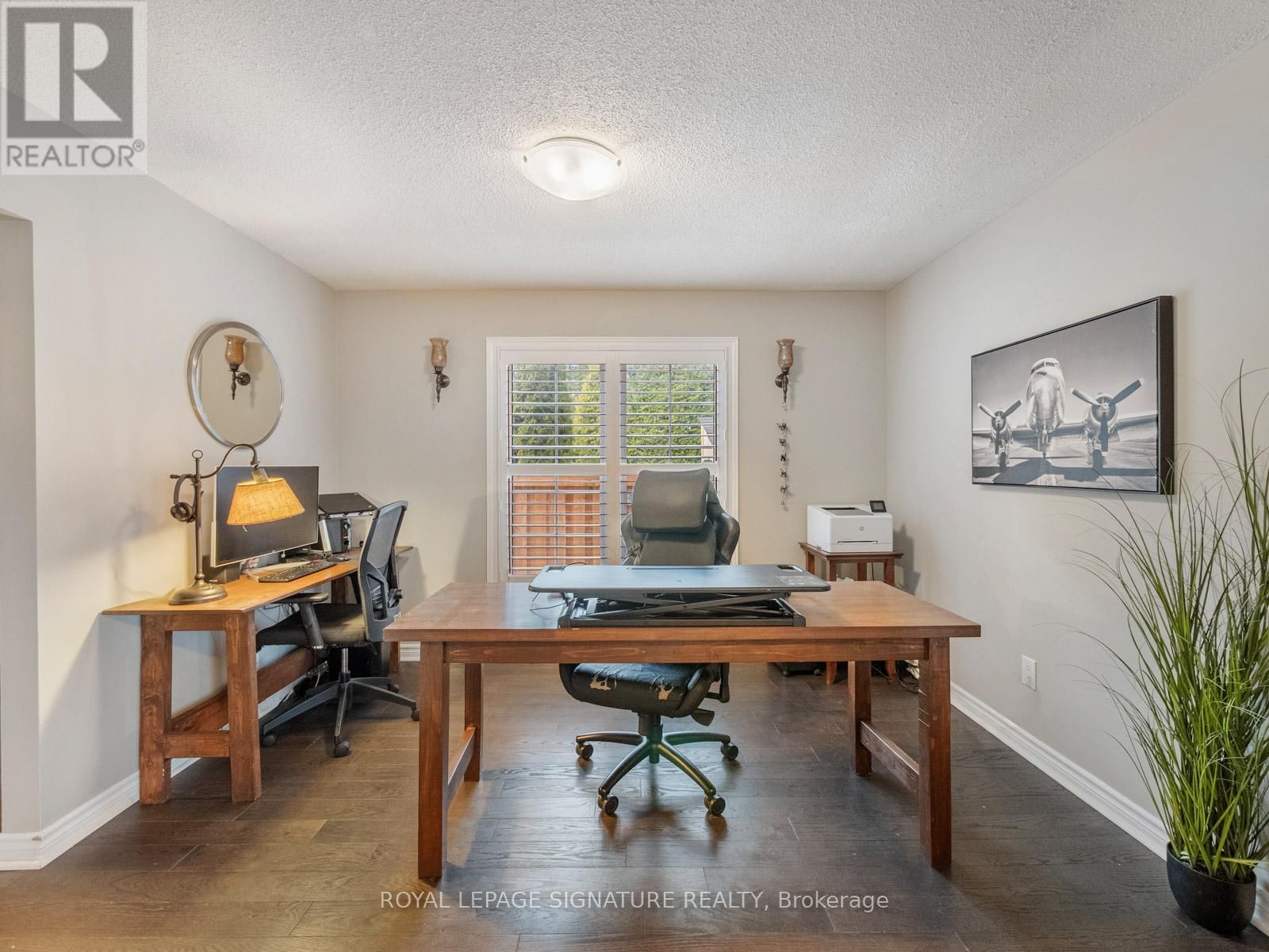 28 BOWES GARDEN COURT Image 17