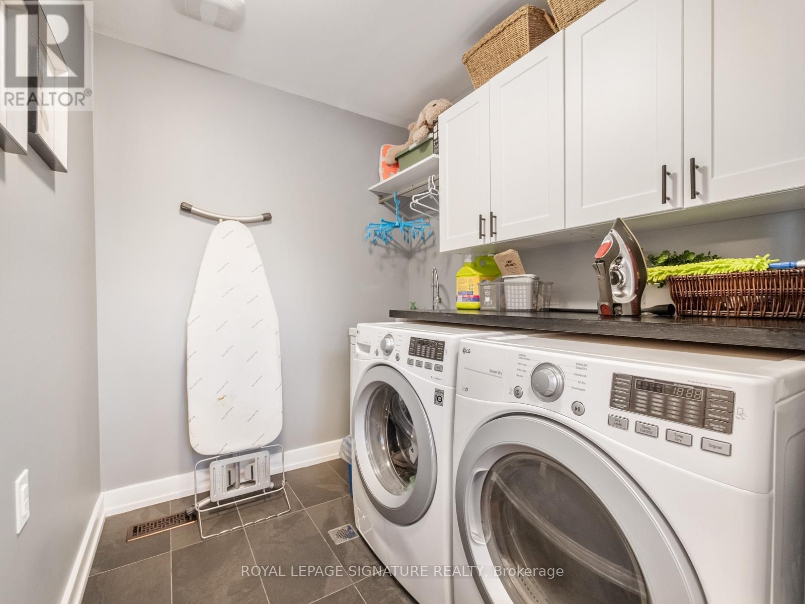 28 BOWES GARDEN COURT Image 29