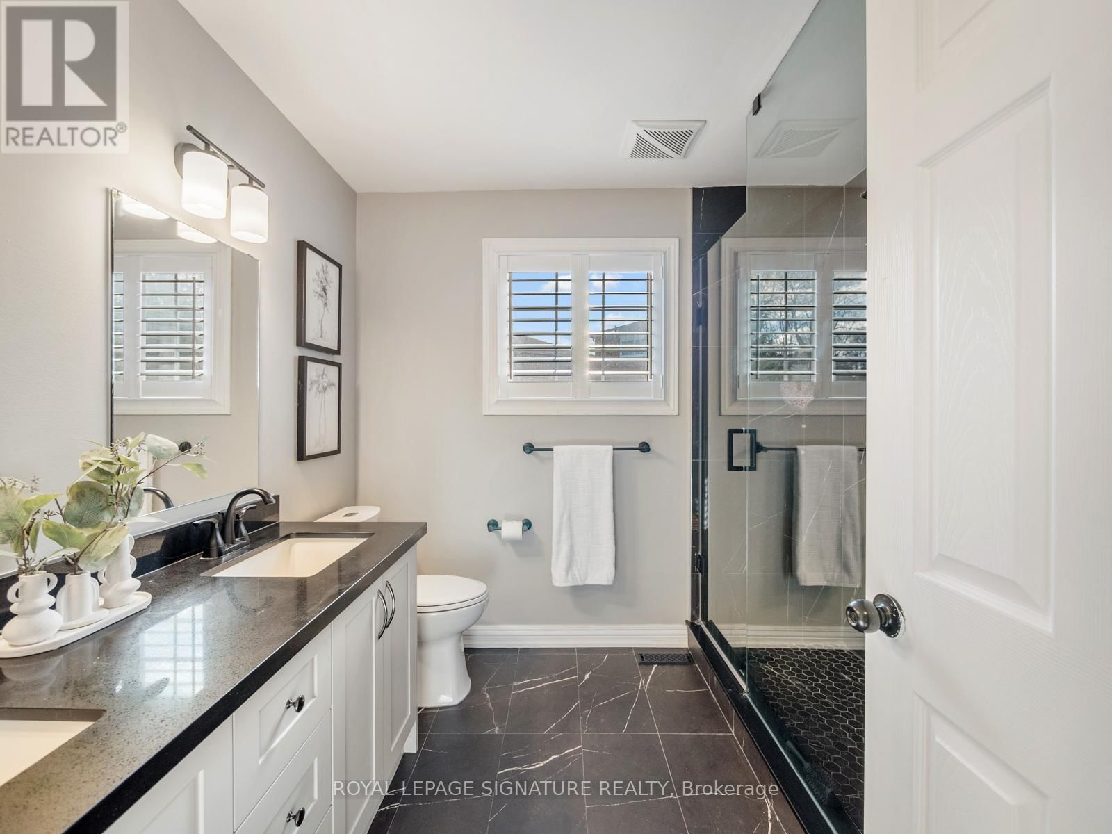 28 BOWES GARDEN COURT Image 32