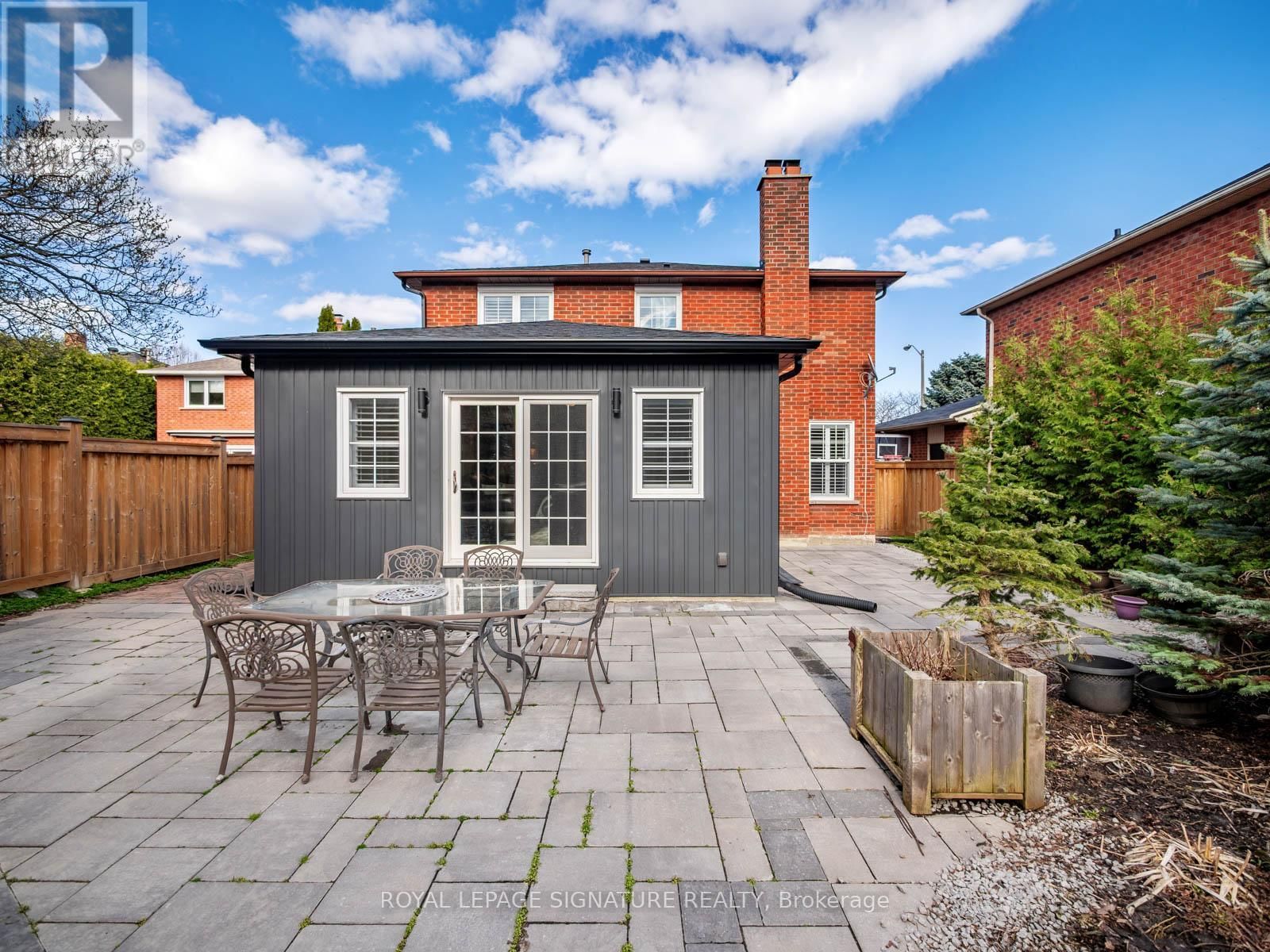 28 BOWES GARDEN COURT Image 38